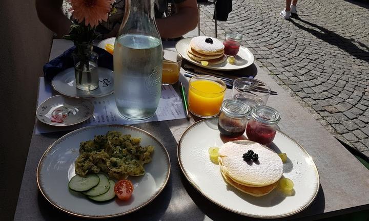 Fräulein Margot - Café in der Goldenen Biene